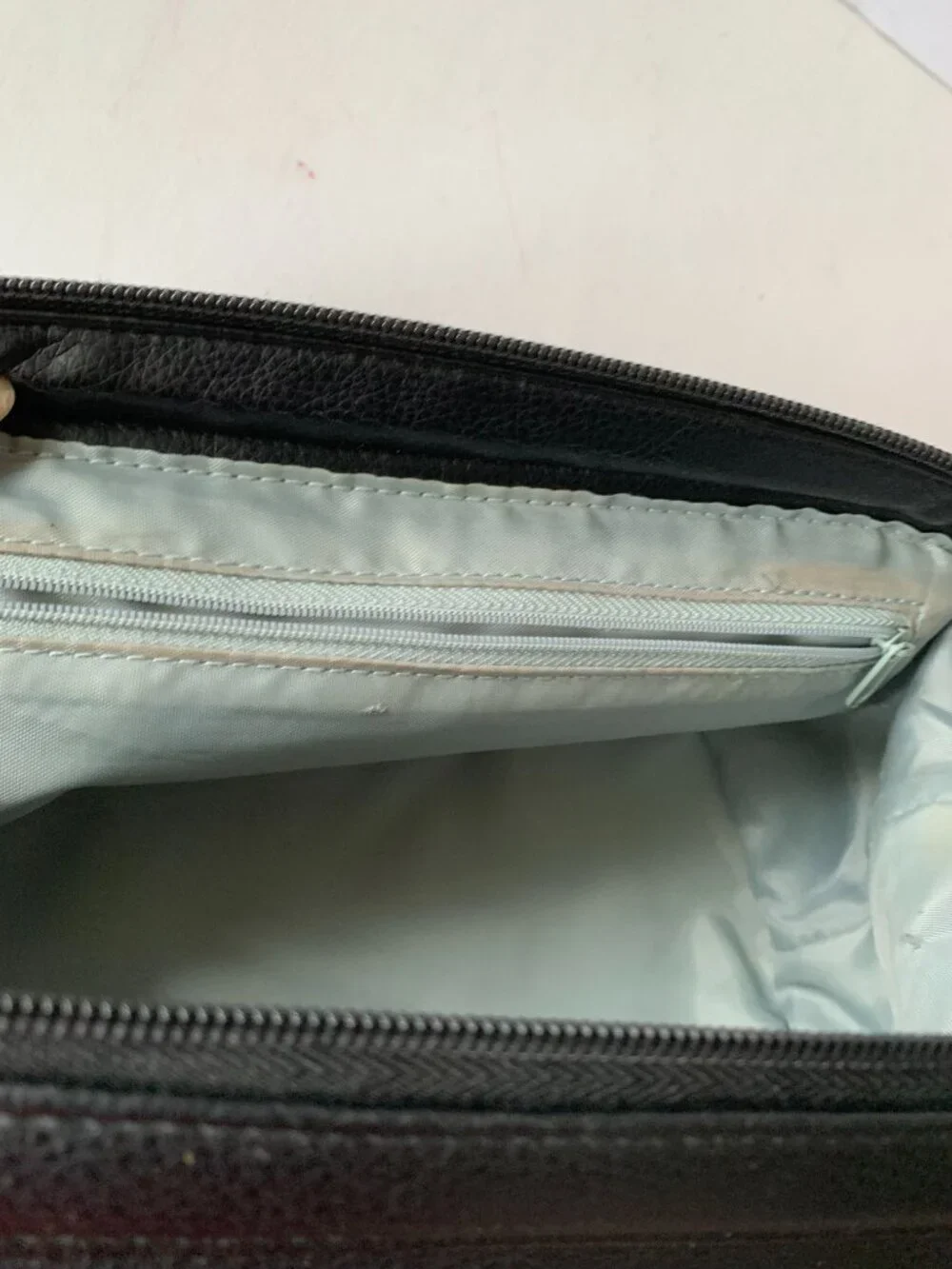 DOCKETS MENS Black Travel Toiletry Bag